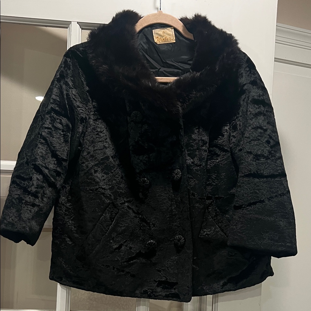 Velvet Luxe Black Teddy Jacket Vintage Excellent Condition